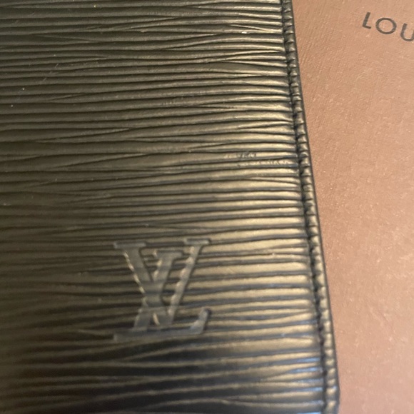 Black epi leather check book wallet or wallet made in Spain Louis Vuitton unisex - Picture 3 of 11